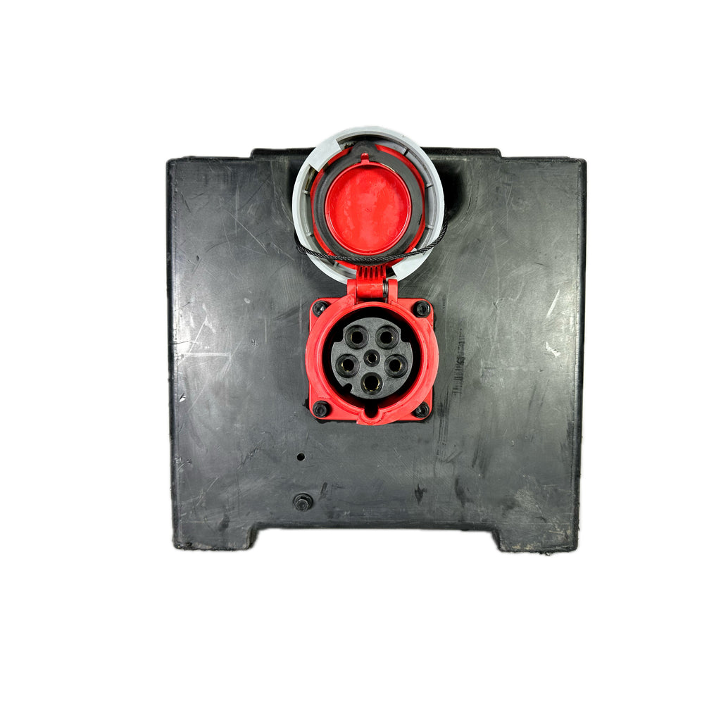 1x 125A/3ph | 1x 63A/3ph, 6x 32A/3ph, 3x 32A/1ph, 6x 16A/1ph | Distro Box